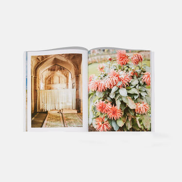 Scarosso YOLO Magazine Issue No.9 Issue No.9 YOLOMAGA Scarosso YOLO Magazine Issue No.9 Issue No.9 YOLOMAGA
